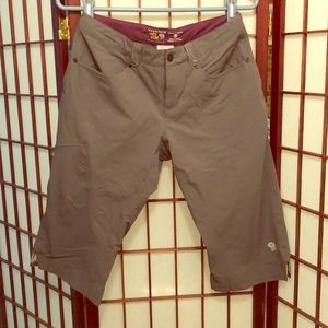 Mountain Hardware Women’s shorts size 4